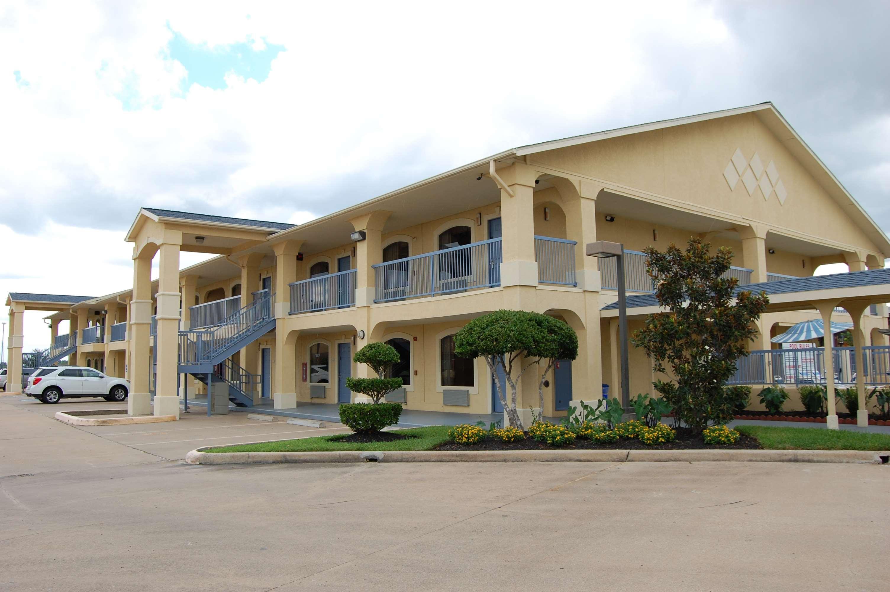 Best Western Angleton Inn Bagian luar foto